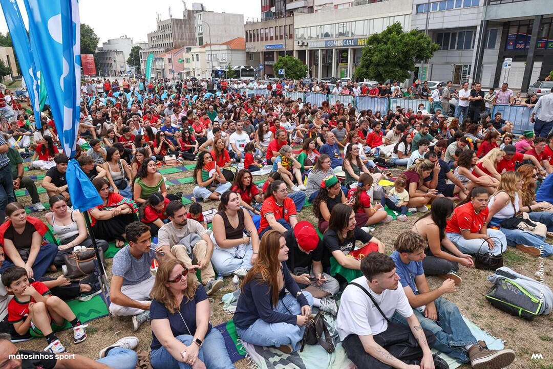 not_fanzone_mundial_2jogo_8_1_2500_2500